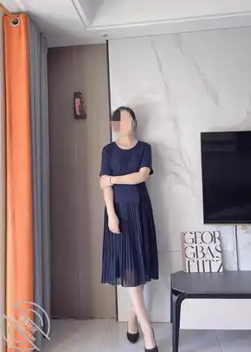 隔壁老王爱少妇(ID:174280668401)-海角社區破解-海角母子-海角情-海角社区最新